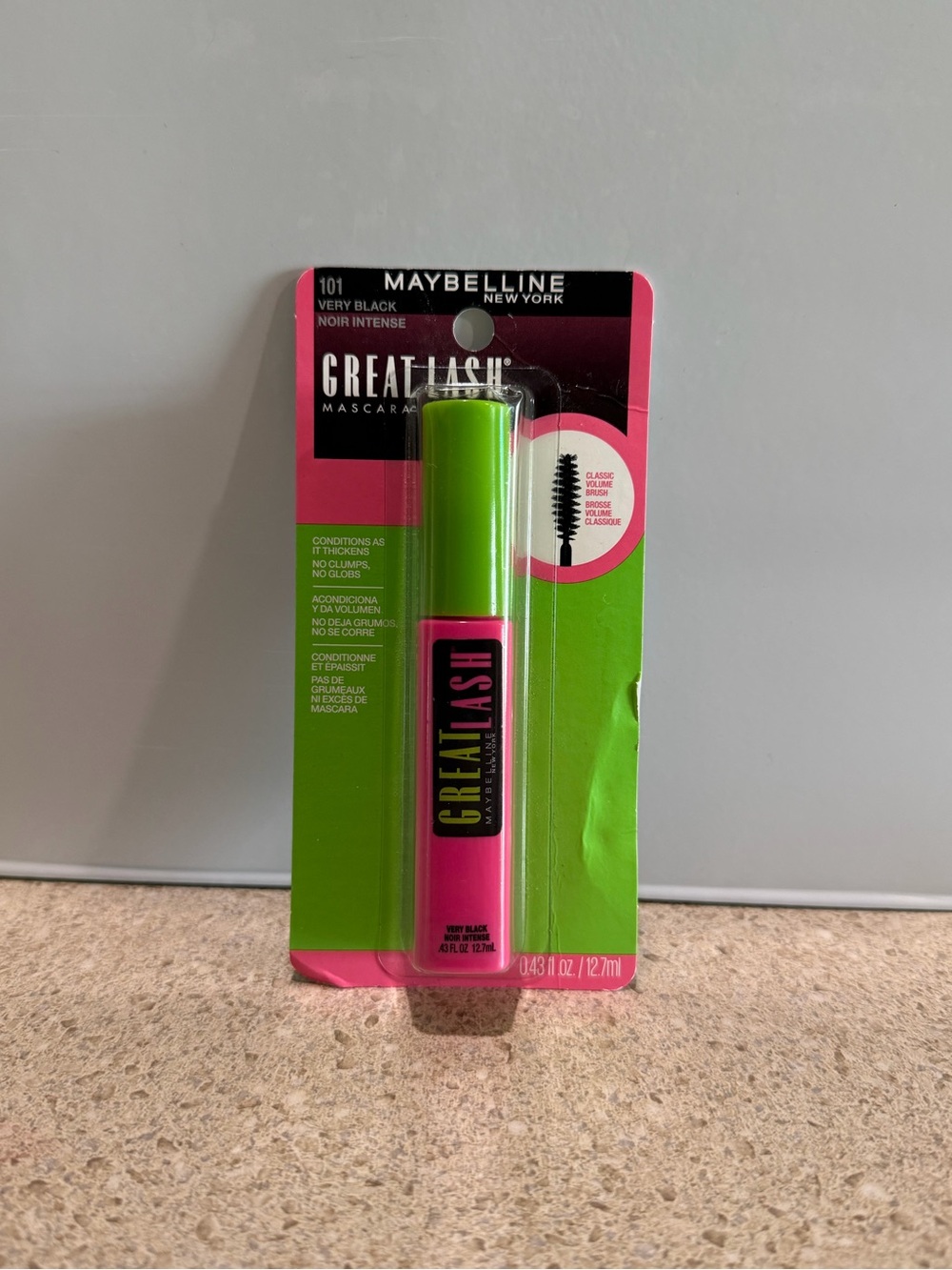 Maybelline Great Lash Mascara in Very Black NWT